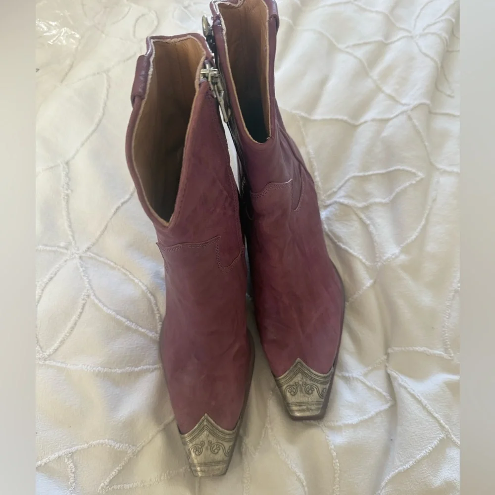 Free People Braden Purple Western Leather Ankle Boots Size 36.5 (6.5) - Picture 5 of 6